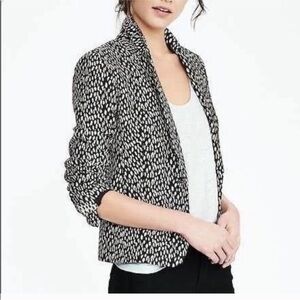 Banana Republic Animal Print Pattern Blazer in Black and White, Size 8